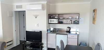 Shadzz Motel & Conference Centre