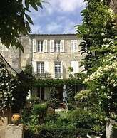 La Porte Rouge - The Red Door Inn Chambres d'Hotes