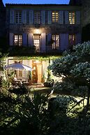 La Porte Rouge - The Red Door Inn Chambres d'Hotes