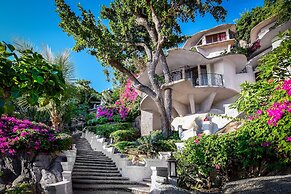 Jamahkiri Resort & Spa