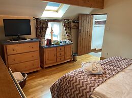 Armidale Cottages Bed & Breakfast