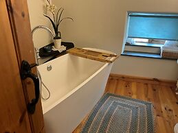 Armidale Cottages Bed & Breakfast