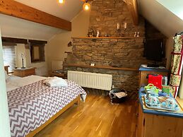 Armidale Cottages Bed & Breakfast