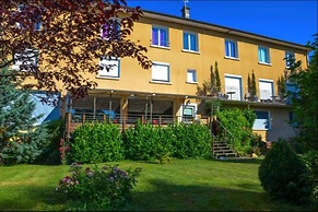 Hotel Aux Berges de l'Aveyron