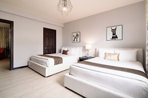 Tradewinds Apartment Hotel