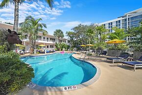 Tradewinds Apartment Hotel