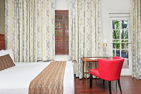 Tradewinds Apartment Hotel