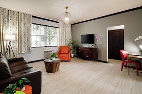 Tradewinds Apartment Hotel