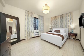 Tradewinds Apartment Hotel