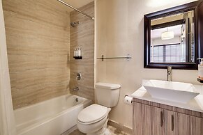 Tradewinds Apartment Hotel