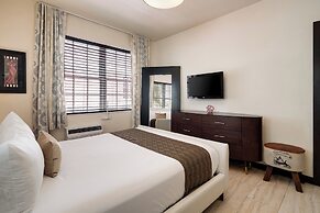 Tradewinds Apartment Hotel