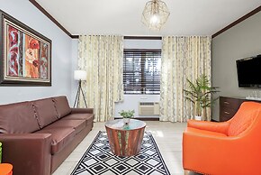 Tradewinds Apartment Hotel