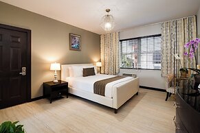 Tradewinds Apartment Hotel