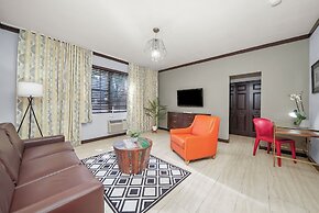 Tradewinds Apartment Hotel