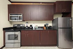 Tradewinds Apartment Hotel