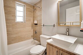 Tradewinds Apartment Hotel