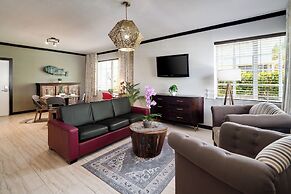 Tradewinds Apartment Hotel