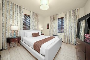 Tradewinds Apartment Hotel