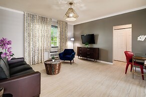 Tradewinds Apartment Hotel