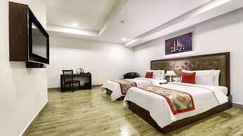 Taurus Sarovar Portico