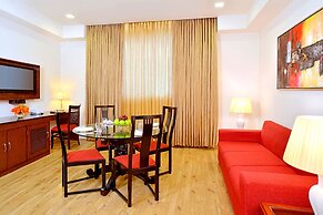 Taurus Sarovar Portico