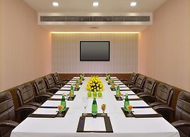 Taurus Sarovar Portico