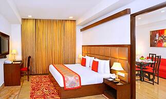 Taurus Sarovar Portico