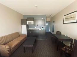 Ramada by Wyndham Estevan