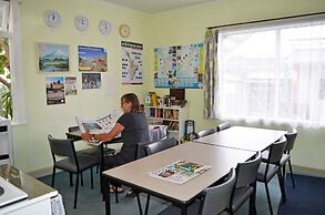 Braemar House B&B and YHA Hostel