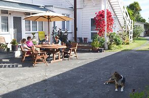 Braemar House B&B and YHA Hostel