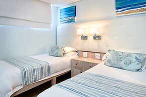 First Group La Montagne