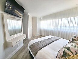 First Group La Montagne