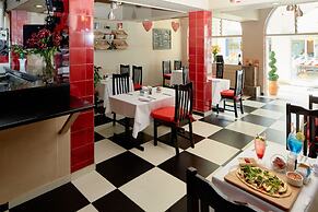 First Group La Montagne