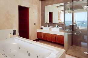 First Group La Montagne