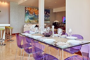 First Group La Montagne