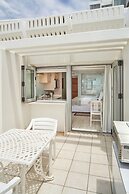 First Group La Montagne