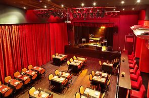 First Group La Montagne