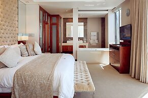 First Group La Montagne