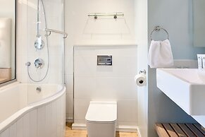 First Group La Montagne