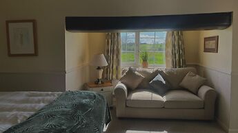 The Sibson Inn Hotel