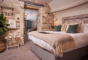 The Lion Inn