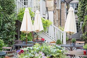 The Lion Inn