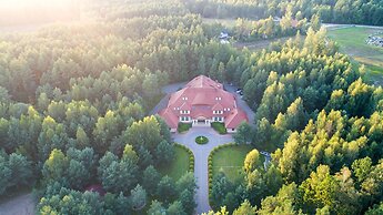 Hotel Dworek Tryumf Dąbrowscy Spółka Jawna