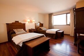 Marques de Tojo Hotel