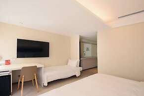 Dandy Hotel Tianmu Branch