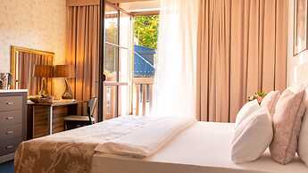 Hotel Savoy