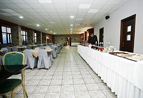 Lecadin Hotel