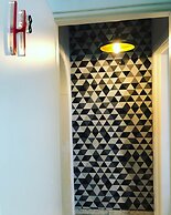 H Rooms Boutique Hotel