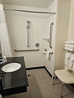 Fairfield Inn & Suites by Marriott Charleston Airport/Conven