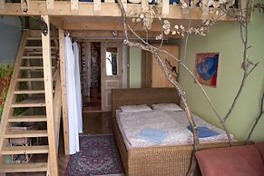 Artharmony Pension & Hostel